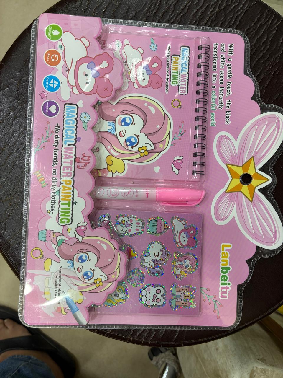 Handy colouring kits